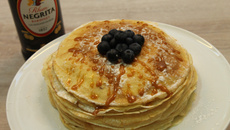 Gâteau de crêpes au rhum et crème à l'orange