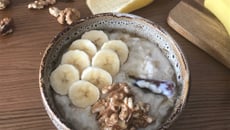 Porridge banane, cannelle et fleur d'oranger