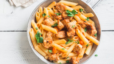 Penne au poulet et persil plat