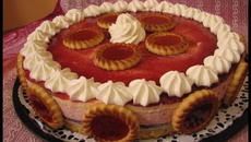 Entremet aux 2 mousses: mascarpone au chocolat blanc et à la fraise