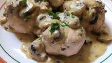 Champignons de Paris farcis au poulet et sa sauce