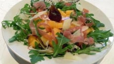 Salade composée au kaki