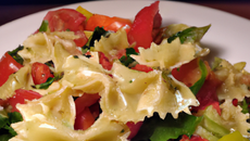 Salade de Farfalle 'alla zingara'