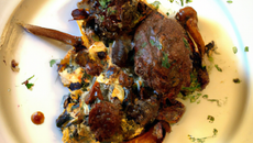 Rôti de chevreuil farci aux morilles