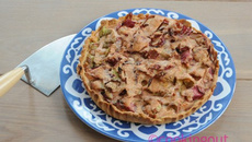 Tarte à la rhubarbe et à la poudre d'escampette