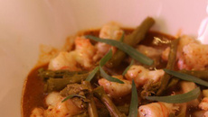 Bisque de langoustines et des ravioles de foie gras