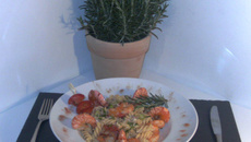 Fusili, fusilis, scampis, tomates séchées et crème de Roisin