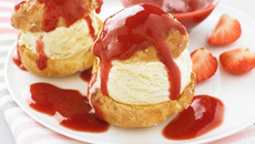 Profiteroles à la fraise