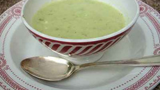 Velouté de courgettes au chèvre frais
