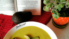 Velouté d'avocats aux agrumes