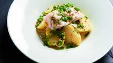 La juliette et merlu en vinaigrette d'herbes