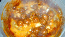 Boulette de viande à la tomate