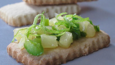 Sablés au citron vert et sa compotée de poivron vert et ananas