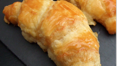 Croissants au fromage de chèvre et huile de noix
