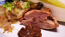 Côtes de cochon fermier cuite au sautoir, endives caramélisées