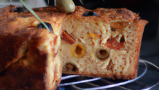 Cake aux olives et chorizo