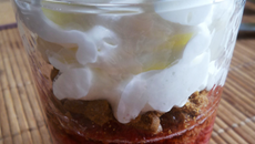Verrine fraises, spéculoos et chantilly vanillée