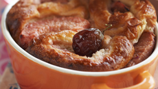 Brioche cocotte, au coing et à la rose