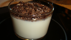 Flan coco aux copeaux de chocolat