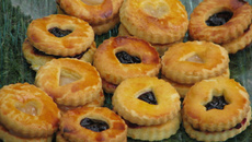 Sablés à la fécule de pomme de terre fourrés à la confiture