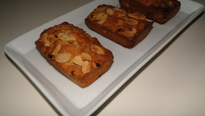 Cake à la farine de châtaignes et aux fruits secs