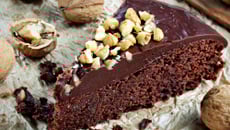 Gâteau au chocolat et aux noix