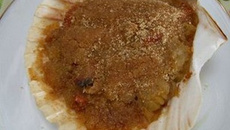 Coquilles saint Jacques au muscadet et notes de safran