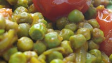 Curry indien petits-pois tomates