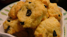 Cookies aux olives noires et aux crevettes