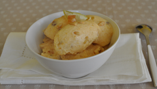 Sorbet aux coings caramélisés, vin de muscat et fruits confits