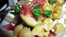 Cuillères figues, jambon et chèvre