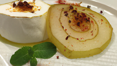 Chèvre chaud à la poire tapée