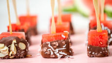 Sucettes de pastèque au chocolat