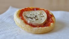 Tartelettes au chèvre et au chutney de poivron