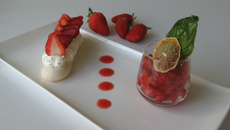 Meringuette fraises-chantilly et salade de fraises citron vert-basilic