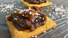 Tarte sablée au chutney de rhubarbe