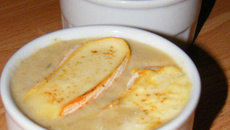 Velouté de poireaux et de pommes de terre au Saint-Nectaire
