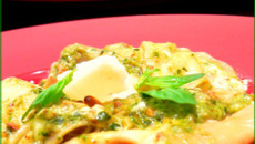 Ravioles de chèvres, tomates confites et pesto