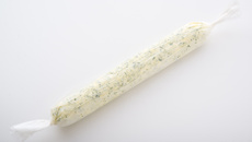 Beurres aromatisés en rouleaux