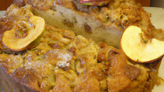 Gâteau aux pommes de terre et aux noix
