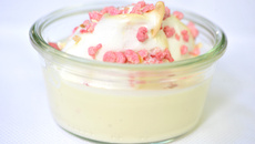 Île flottante aux pralines roses