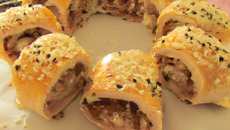 Rouleau de poulet au gruyère en croûte de sésame