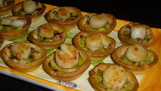 Mini-tartelettes fondue de poireaux / noix de Saint-Jacques (sans corail)