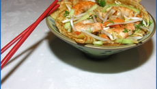 Crêpes au lait de coco, gambas, gingembre et cacahuètes