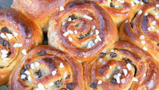 Chelsea buns poires-chocolat