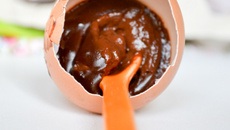 Œufs de Pâques à la crème dessert au chocolat