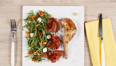 Salade d'épaule de lapin au barbecue