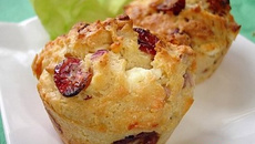 Muffins à la féta et aux cranberries