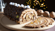 Bûche de Noël aux noix maison