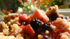 Crumble mures et pommes aux spéculoos